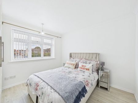 Carew Road, Ashford, Surrey,TW15 - Photo 5