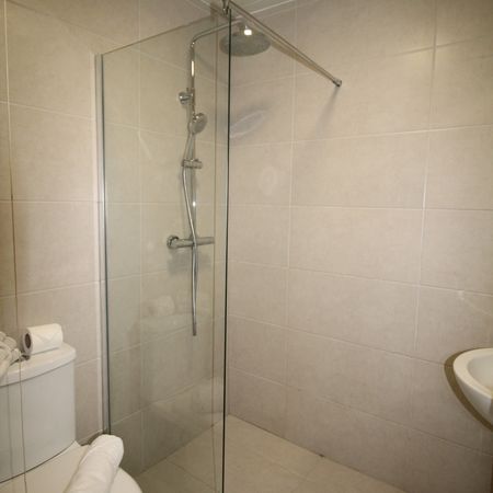 Flat 85, Samara Plaza, LS2 9DU, Leeds - Photo 4