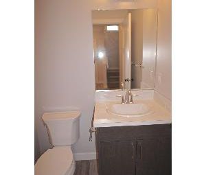 3 Bed 2.5 Bath Duplex For Rent Fort Saskatchewan - Photo 3