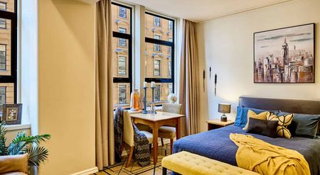 Historic and Beautifully Furnished City Apartment - Photo 4