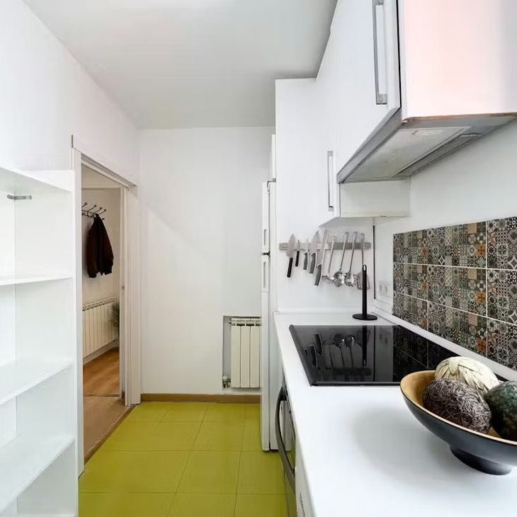 Calle de Ayllón, Madrid, Community of Madrid 28024 - Photo 1