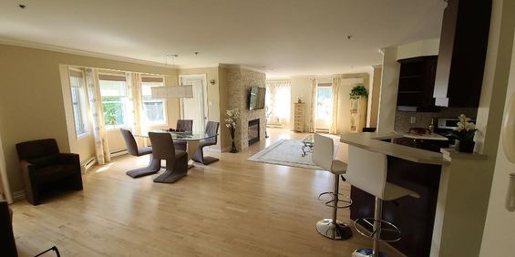 Condo 1275pi² à Ste-Julie : électroménagers, meubles, Borne de recharge, 2 cambres, 1 bureau, 2 salles de bain, cuisine, salle à manger et espace de s - Photo 3