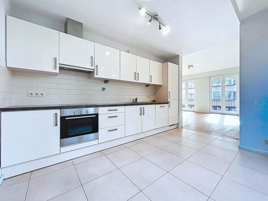 Appartement te huur - Photo 1