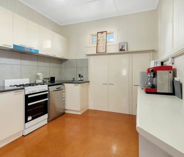 19 Weetwood Street, Newtown - Photo 6