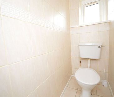 2 Bed End Terrace, Beeston Park Croft, LS11 - Photo 6