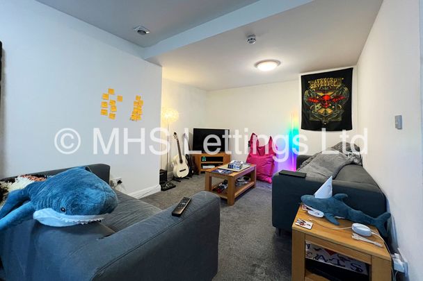 Flat 3, 239 Hyde Park Road, Leeds, LS6 1AG - Photo 1