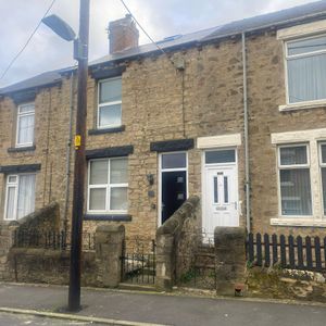 2 bed terraced house to rent in Sylvia Terrace, Stanley - Photo 2