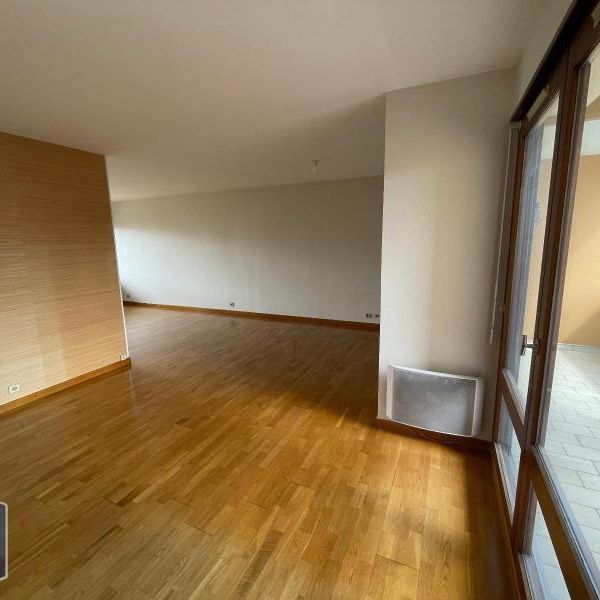 Location Appartement 4 pièces 93m² VILLEURBANNE 69100 - Photo 1