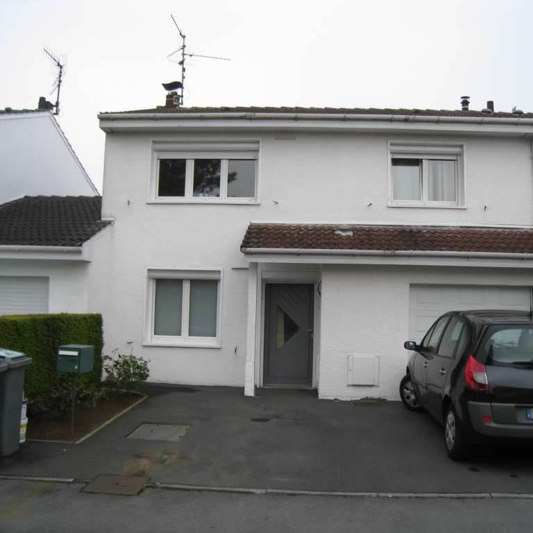 Maison 90m2, 3 chambres, jardin, garage. 1000€, dispo - Photo 1