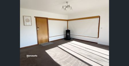 Country Family Home - Photo 2