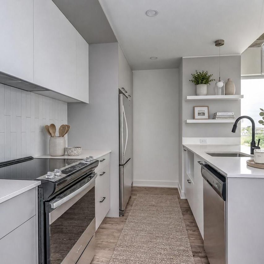 MDV 1 Bedroom - 1250 Avenue Thérèse-Lavoie-Roux, Outremont - Photo 1