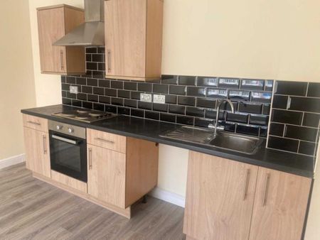 2 bedroom apartment to rent - Photo 4