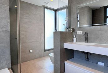 Luxury Villa for rent in Estepona, Andalusia