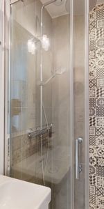 BARRAU D Roommate 3 Bedrooms at Toulouse - Photo 4