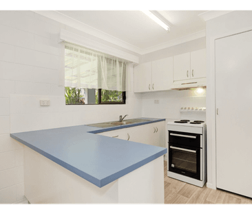 MODERN 3 BEDROOM HOME IN CONDON! - Photo 5