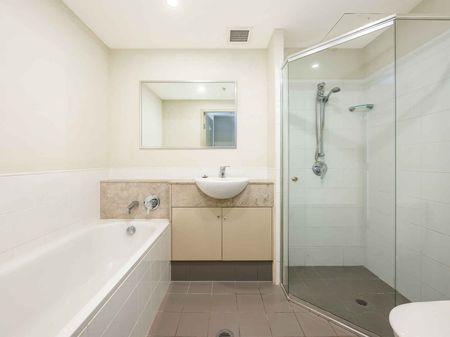 SPECTACULAR SPACE, STYLE AND PANORAMAS - Photo 5