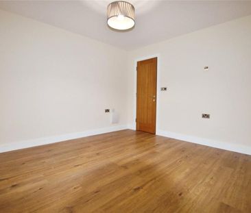 Saffron Walden, Essex - Photo 3