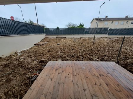 Location Appartement 2 pièces 43m² BRUGUIERES 31150 - Photo 4