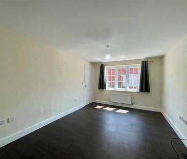 4 bedroom detached house to rent - Photo 5