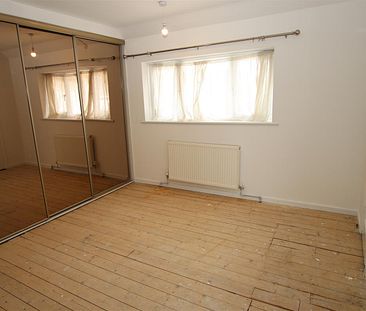 3 bedroom Semi-Detached House to let - Photo 1