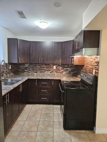 For Lease - 178 Keffer Circle Unit# BSMT, Newmarket, Ontario - Photo 4