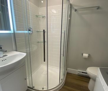 One bedroom garden suite for.rent Whitby - Photo 6