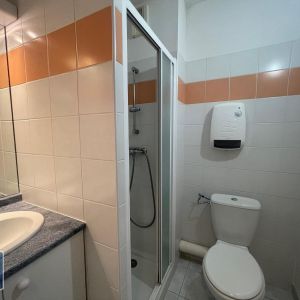 Location Appartement 1 pièce 20m² NARBONNE 11100 - Photo 2