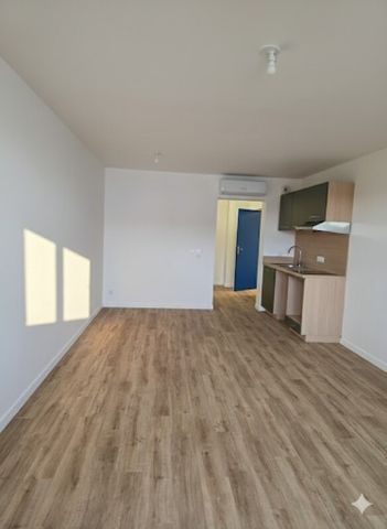 Location Appartement 1 pièce 29m² CLERMONT FERRAND 63100 - Photo 2