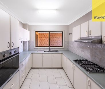 Immaculately Presented Unit in Prime Location - Photo 5