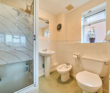 4 bedroom detached house to rent - Photo 5