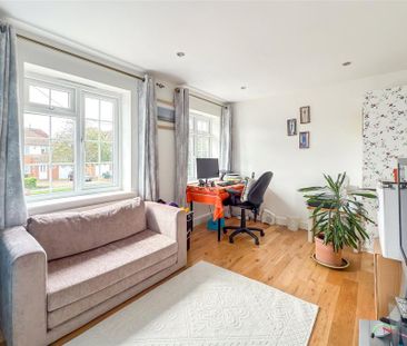 5 bedroom semi-detached house to rent - Photo 2