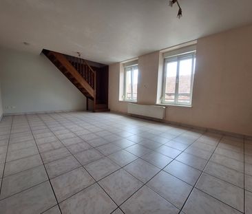 Location Appartement 4 pièces 70m² - Photo 2