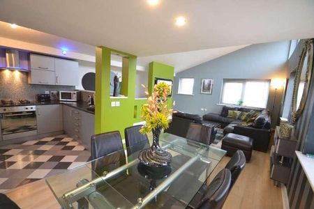 Peregrine Street, Hulme, Manchester, M15 - Photo 2