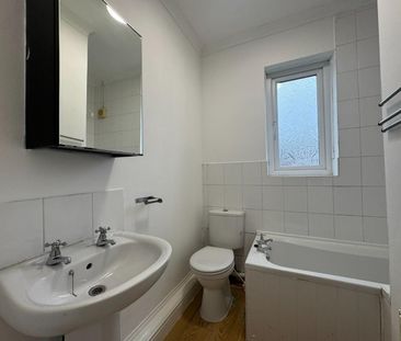 2 bedroom House To Let - Photo 5