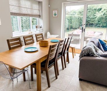 6 bedroom detached house to rent - Photo 3