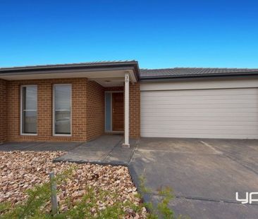 BEAUTIFUL FAMILY HOME - Photo 3