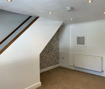 2 bedroom end of terrace house to rent - Photo 6