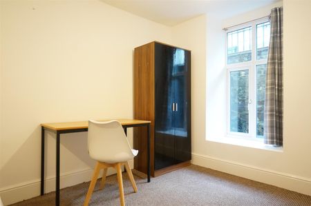 Basement Flat 54 Holyhead Road - Photo 2