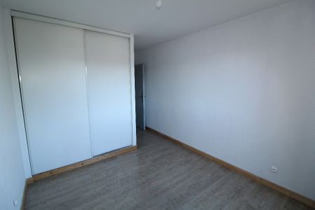 Location Appartement 2 pièces 49m² - Photo 2
