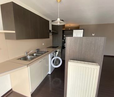 Location Appartement 3 pièces 79m² BORDEAUX 33800 - Photo 6