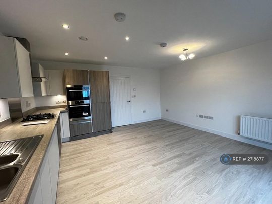 1 bedroom flat to rent - Photo 1