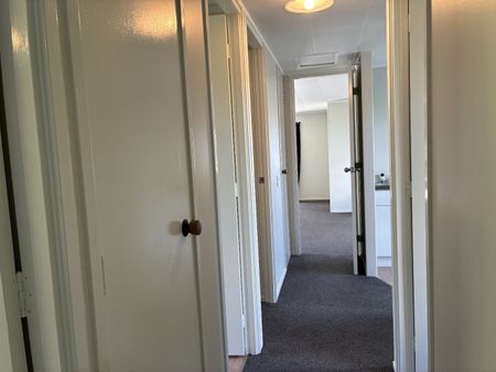 Lovely Family Home - Photo 3