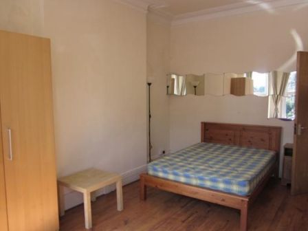 Student Properties to Let - Photo 3