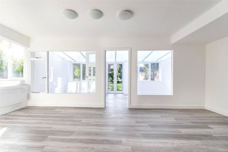 4 bedroom bungalow to rent - Photo 3