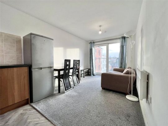 2 bedroom flat to rent - Photo 1