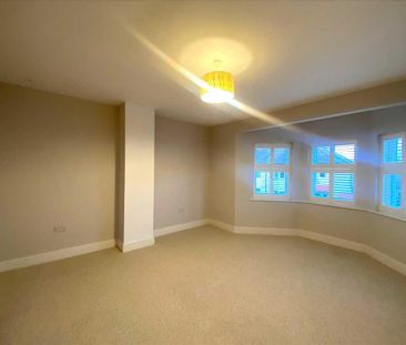 4 bedroom semi-detached house to rent - Photo 3