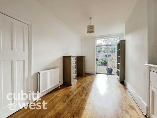 3 bedroom terraced house to rent - Photo 1