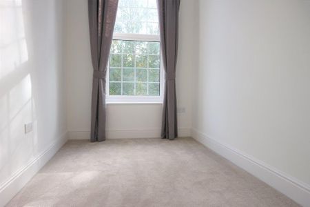 Luscombe Avenue, Hellingly | Two-Bedroom Flat - Photo 4