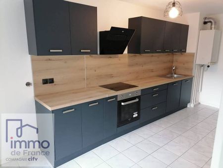 Location Appartement 4 pièces 80m² VIF 38450 - Photo 3