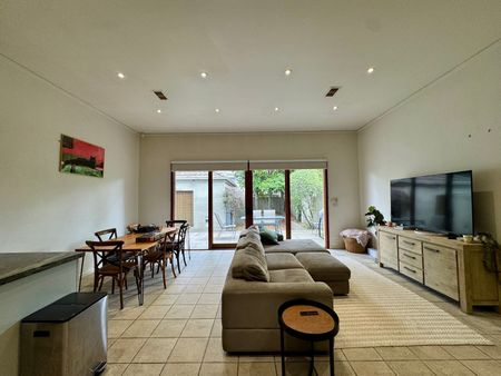 Caulfield North - Photo 5